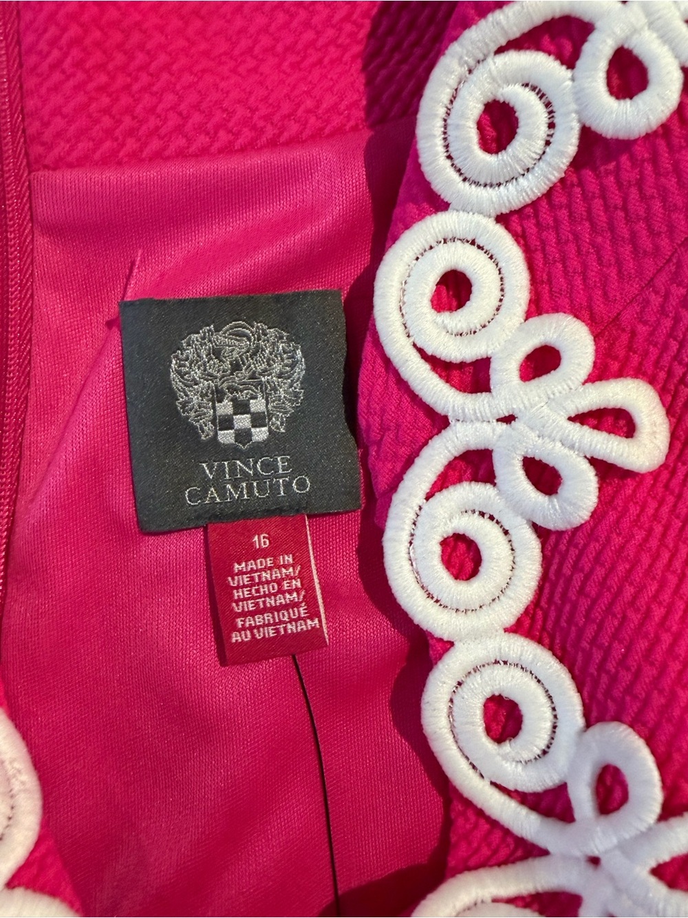 Vince Camuto Applique Sleeveless Mini Shift Dress Hot Pink - Size 16 - Picture 4 of 7